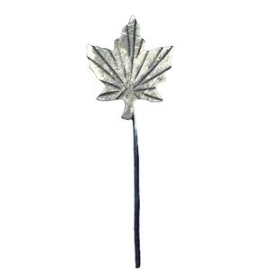 🍁🍁🍁Vintage maple leaf pin